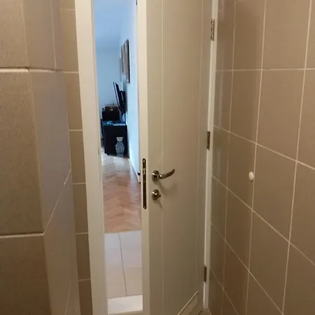 Cozy Aya In Old Town